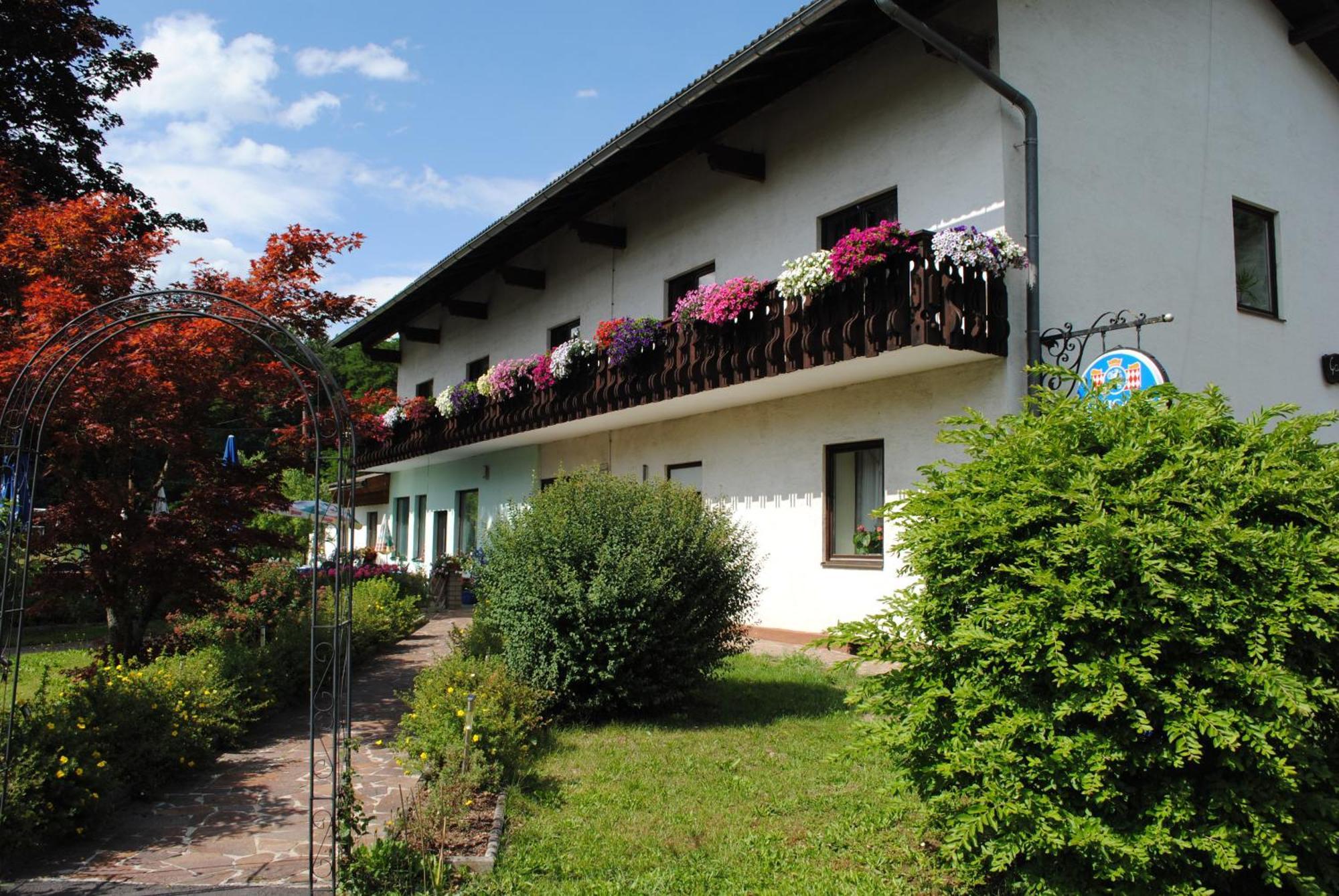 Gasthof Waldwirt 상트칸지안 외부 사진